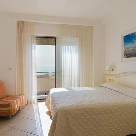 מילאנו מריטימה Hotel Acapulco מראה חיצוני תמונה