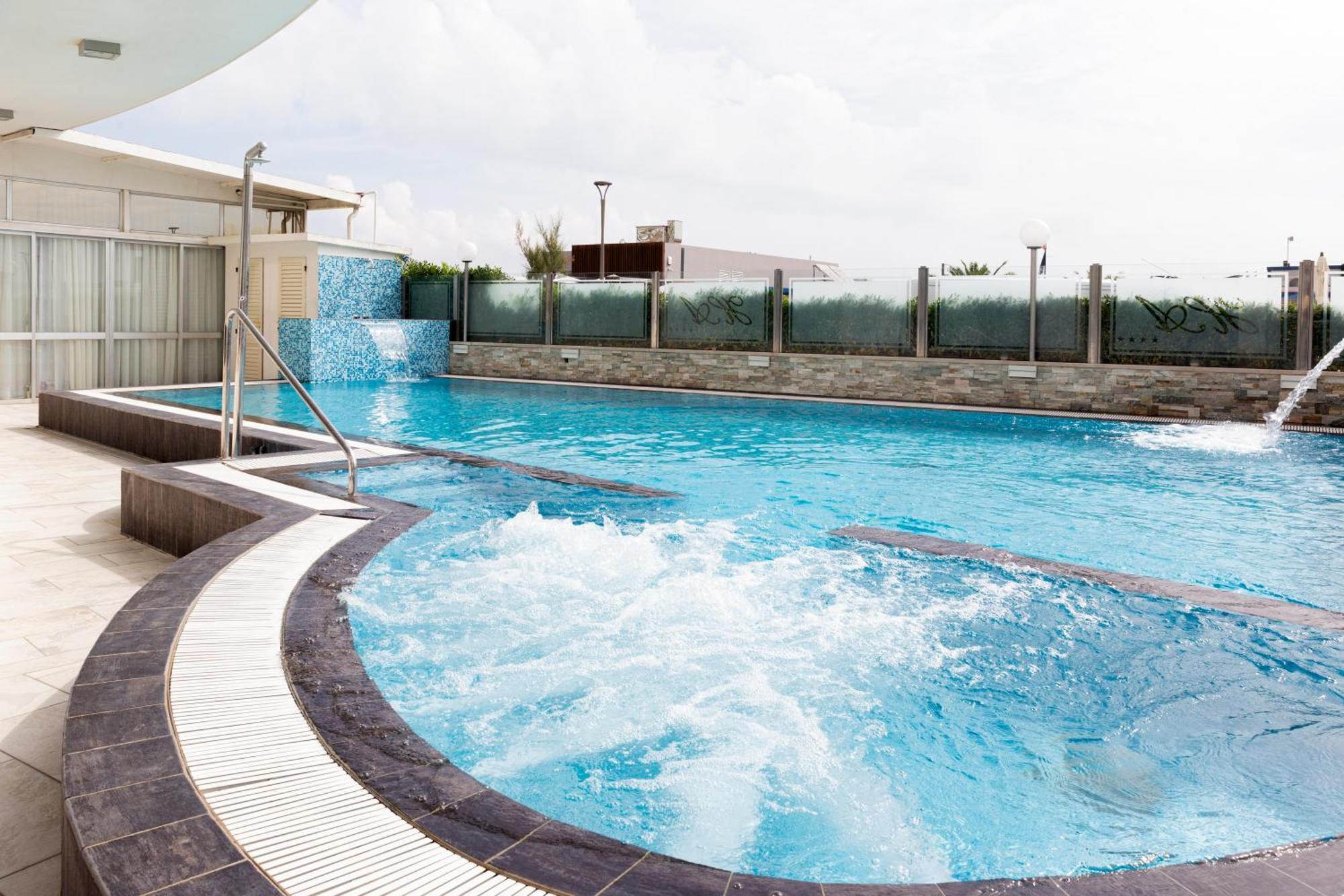 מילאנו מריטימה Hotel Acapulco מראה חיצוני תמונה