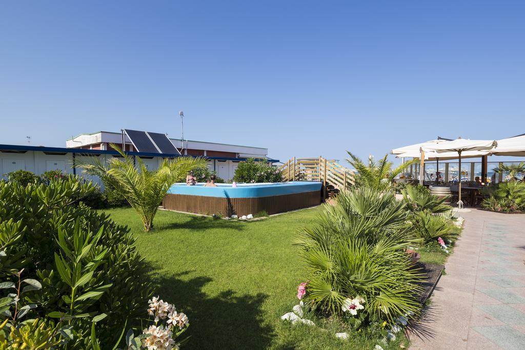 מילאנו מריטימה Hotel Acapulco מראה חיצוני תמונה